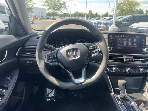Used 2018 Honda Accord EX image 13