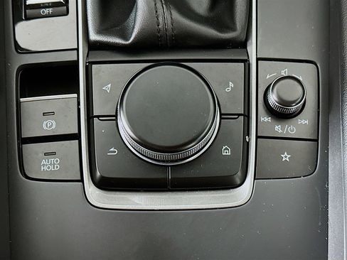 Used 2022 MAZDA MAZDA3 s FWD image 25