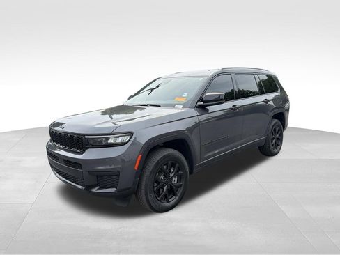 Used 2024 Jeep Grand Cherokee L Laredo AWD/4WD image 7