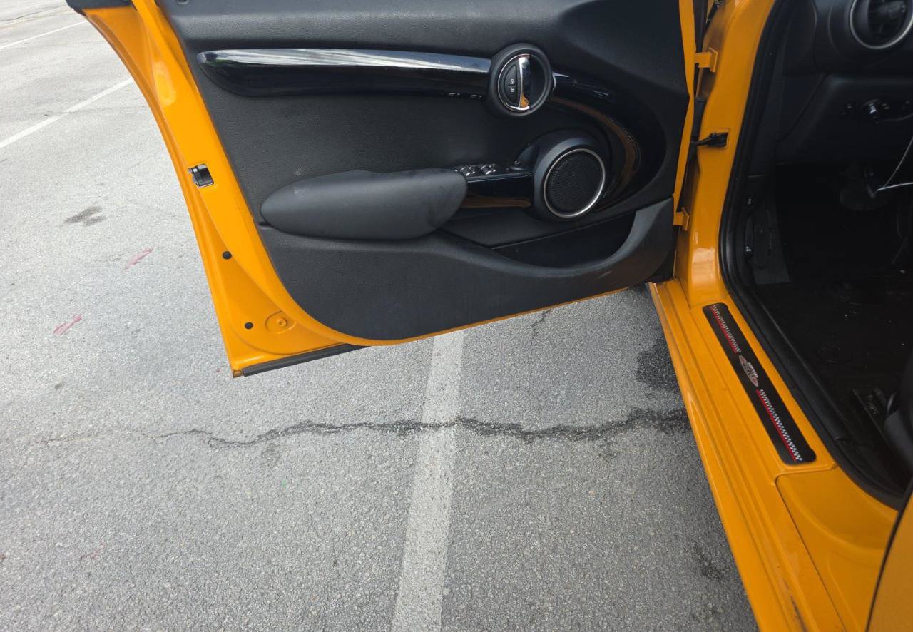 Used 2015 MINI Cooper S FWD image 11