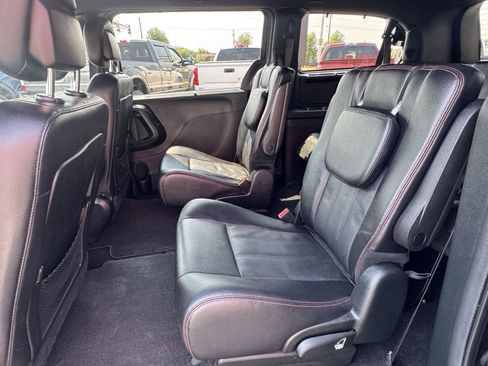 Used 2017 Dodge Grand Caravan GT FWD image 30