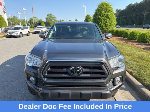 Used 2022 Toyota Tacoma SR5 RWD image 1