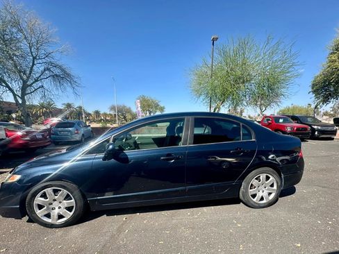 Used 2009 Honda Civic LX image 2