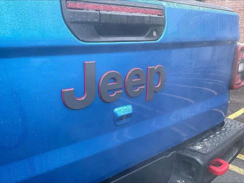 Used 2021 Jeep Gladiator Rubicon image 8