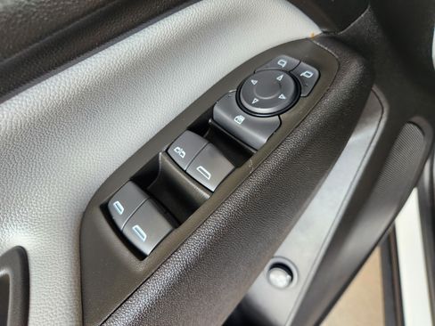 Used 2024 Chevrolet Equinox LT FWD image 25