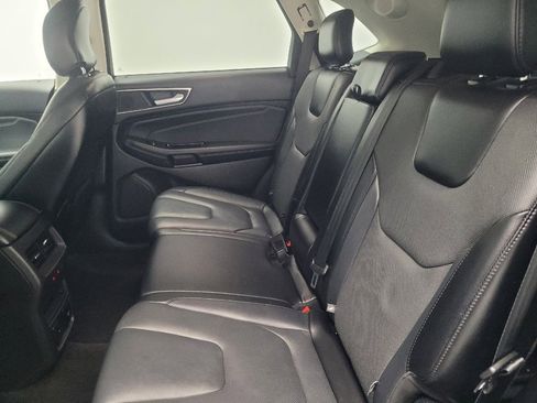 Used 2018 Ford Edge Titanium w/ Equipment Group 301A image 18