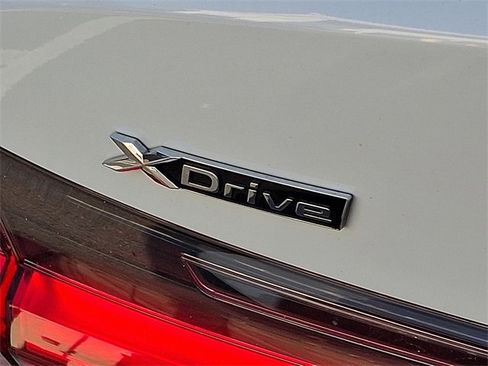 Used 2019 BMW 330i xDrive Sedan w/ Convenience Package image 33