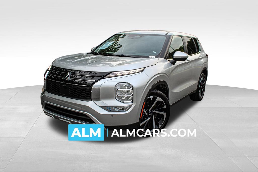 Used 2024 Mitsubishi Outlander SE FWD image 1