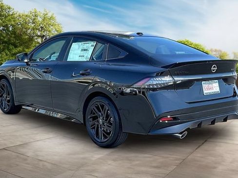 New 2027 Nissan Sentra SR w/ SR All Weather Package FWD image 3
