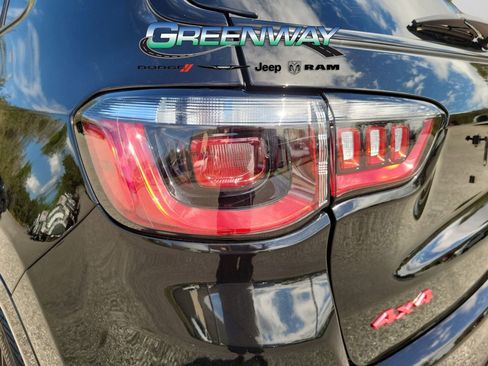 Used 2023 Jeep Compass Limited image 6