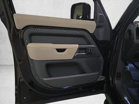 Certified 2024 Land Rover Defender 110 X-Dynamic SE image 26