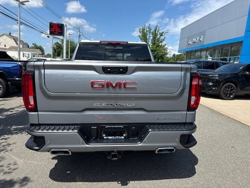 Used 2025 GMC Sierra 1500 Denali AWD/4WD image 7