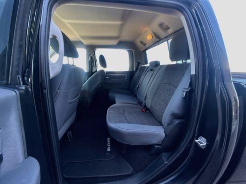 Used 2018 RAM 1500 Big Horn AWD/4WD image 27