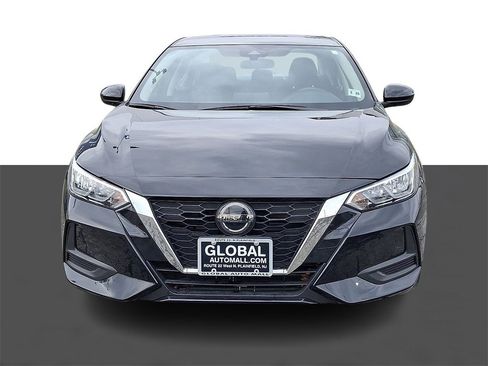 Used 2023 Nissan Sentra SV image 2