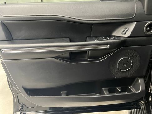 Used 2018 Ford Expedition XLT w/ Equipment Group 201A image 11