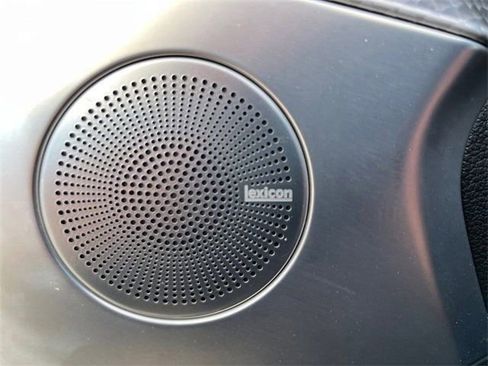 Used 2023 Genesis G70 2.0T w/ Sport Prestige Package image 31