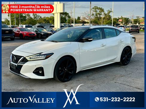 Used 2021 Nissan Maxima SR w/ Sport Mat Group FWD image 3