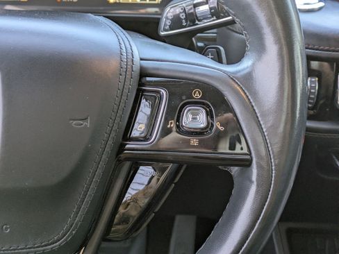 Used 2022 Lincoln Aviator Reserve w/ Elements Package Plus image 19