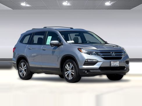 Used 2017 Honda Pilot EX-L image 6