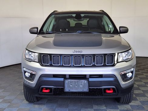 Used 2020 Jeep Compass Trailhawk AWD/4WD image 2