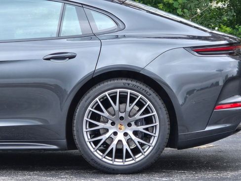 New 2025 Porsche Panamera 4 image 12