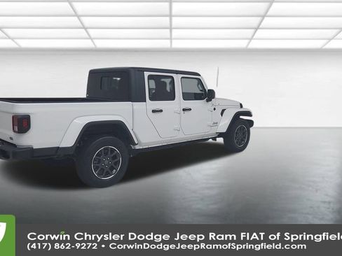 Certified 2023 Jeep Gladiator Overland image 16