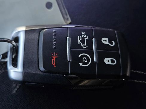 Used 2021 RAM 3500 Limited image 32