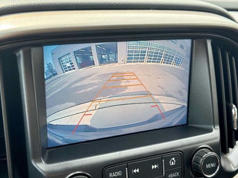Used 2017 Chevrolet Colorado Z71 AWD/4WD image 28