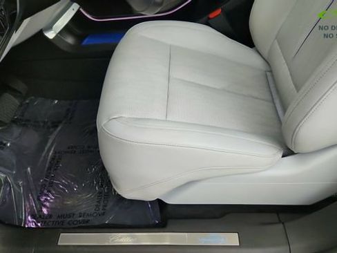 Used 2024 Cadillac Lyriq Luxury RWD image 36
