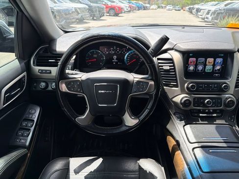 Used 2018 GMC Yukon Denali w/ Open Road Package AWD/4WD image 31