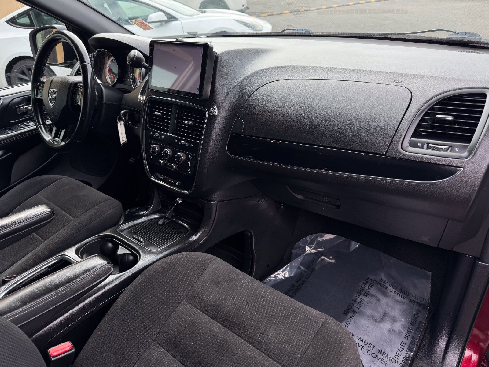 Used 2018 Dodge Grand Caravan SE FWD image 26
