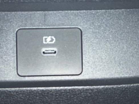 Used 2026 Nissan Sentra SR w/ Floor Mat Package FWD image 32