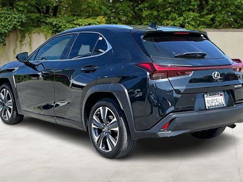 Used 2024 Lexus UX 250h FWD image 4