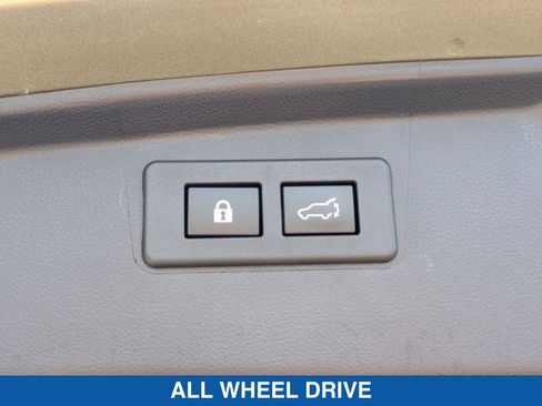 Certified 2022 Subaru Outback Limited image 34