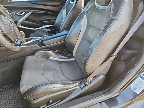 Certified 2018 Chevrolet Camaro SS RWD image 15
