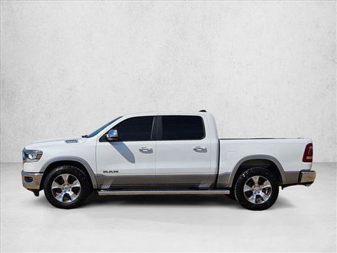 Used 2020 RAM 1500 Laramie AWD/4WD image 9