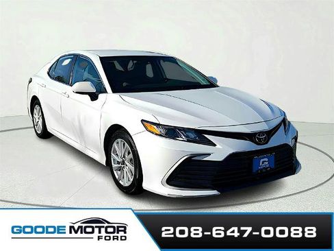 Used 2023 Toyota Camry LE image 1