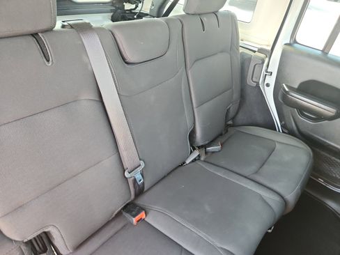 Used 2020 Jeep Wrangler Unlimited Sport S image 19