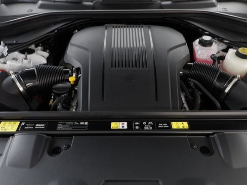 New 2025 Land Rover Range Rover Long Wheelbase Autobiography image 27