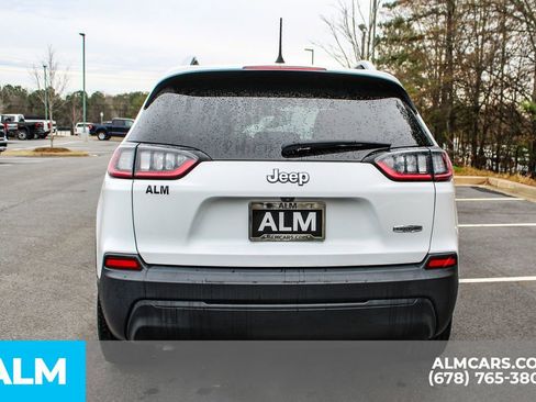 Used 2020 Jeep Cherokee Latitude w/ Cold Weather Group image 11