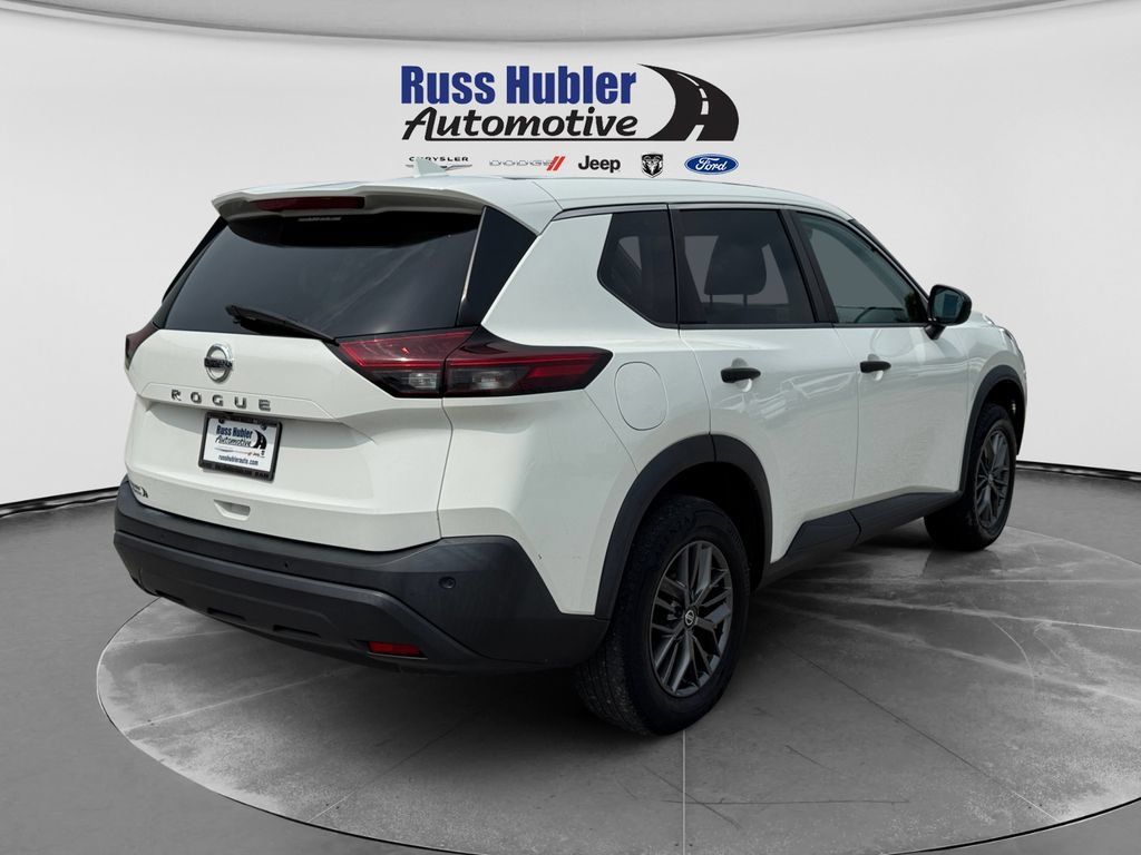 Used 2021 Nissan Rogue S FWD image 7
