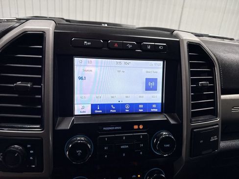 Used 2020 Ford F250 Lariat w/ Lariat Value Package AWD/4WD image 13