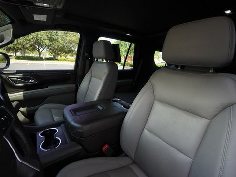 Used 2023 Chevrolet Tahoe Z71 w/ Luxury Package AWD/4WD image 20