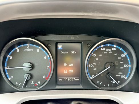 Used 2018 Toyota RAV4 LE w/ All Weather Liner Package image 17