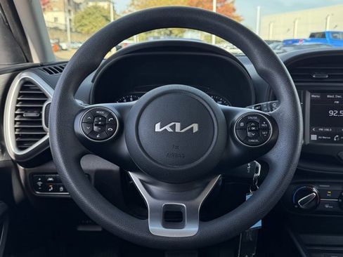 Used 2022 Kia Soul LX w/ Technology Package image 13