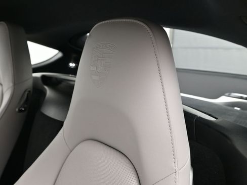 Used 2025 Porsche 718 Cayman image 17