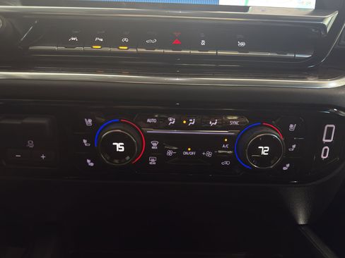 New 2026 Chevrolet Silverado 1500 LTZ w/ LTZ Premium Package image 22