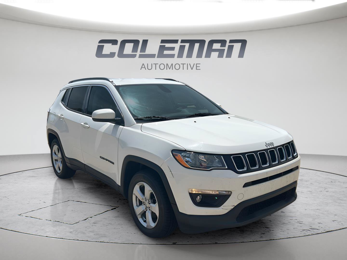 Used 2020 Jeep Compass Latitude FWD image 9