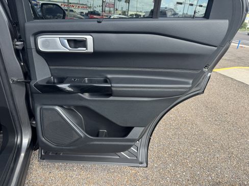 Used 2022 Ford Explorer ST w/ Equipment Group 401A RWD image 31