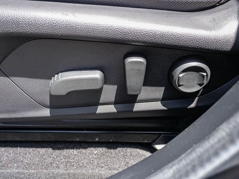 Certified 2025 Subaru Crosstrek 2.5i Limited w/ Crosstrek Mirror Package AWD/4WD image 18